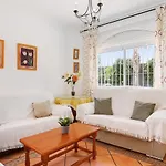 Fuente2 Piscina Común Famila