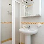 Fuente2 Piscina Comun Famila Kır Evi