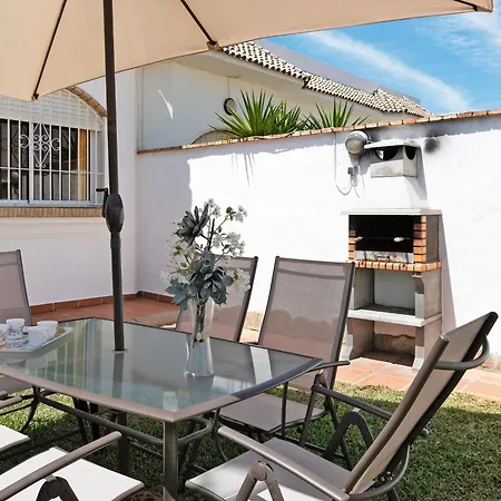 Fuente2 Piscina Comun Famila *