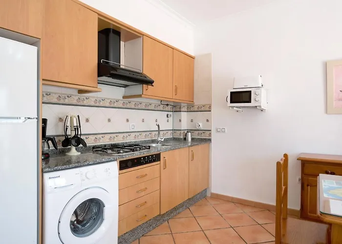 Fuente2 Piscina Comun Famila 乡村民宿 科尼尔-德拉弗龙特拉