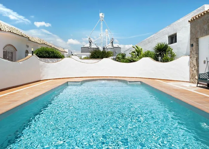 Fuente2 Piscina Comun Famila Conil De La Frontera