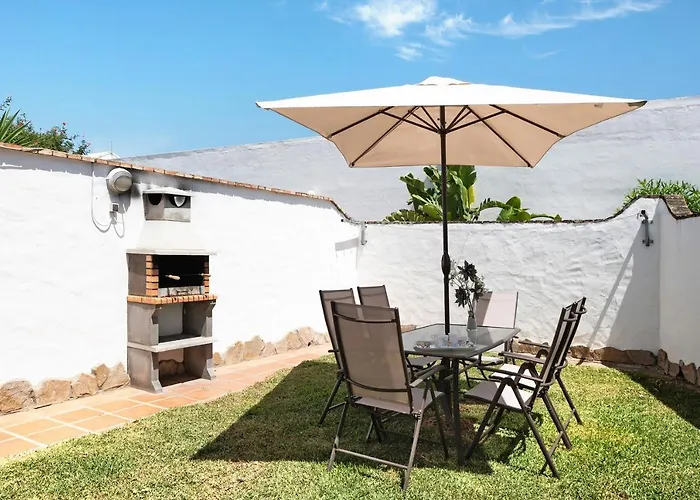 Fuente2 Piscina Comun Famila Casa de Campo Conil De La Frontera